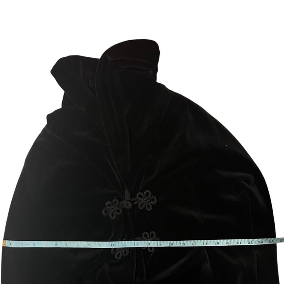 Laura Ashley Black Vintage Velvet Cloak Cape Small - Picture 14 of 15